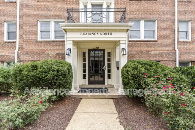 Photo - 718 S Washington St