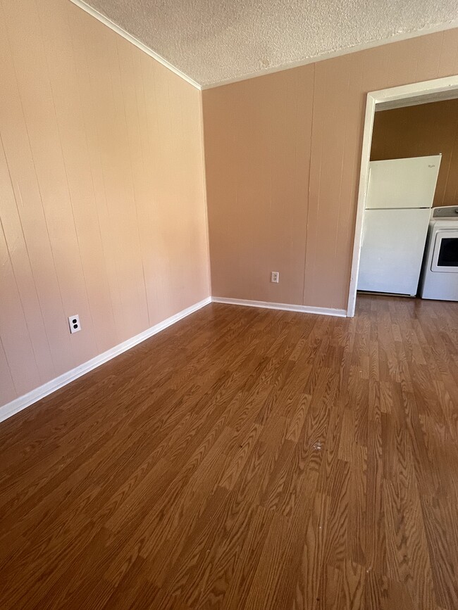 Photo - 379 Heathland Dr Unit Lee garden