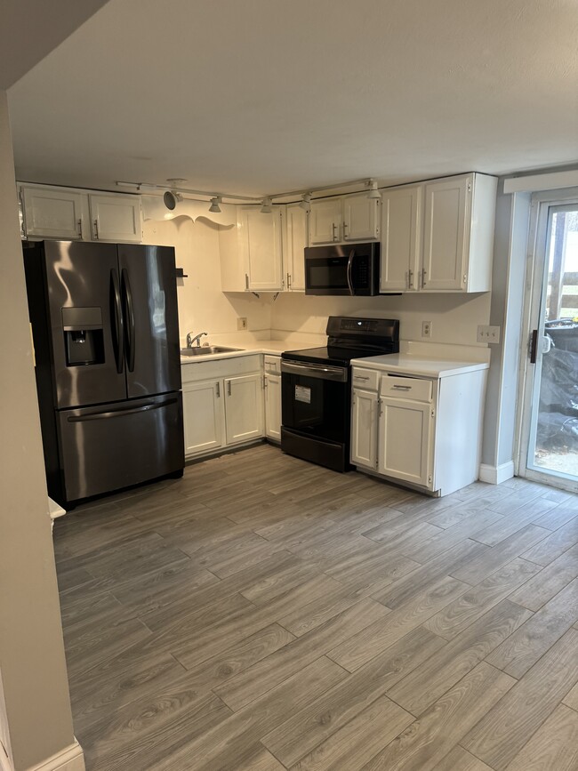 Photo - 315 Richmond St