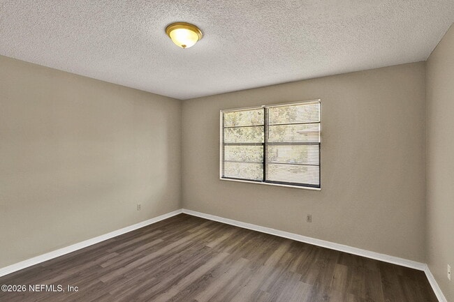 Photo - 476 Bentwood Ln Unit D