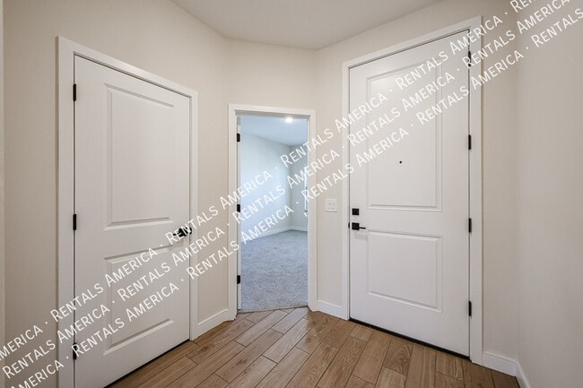 Photo - 7857 N 79th Ave