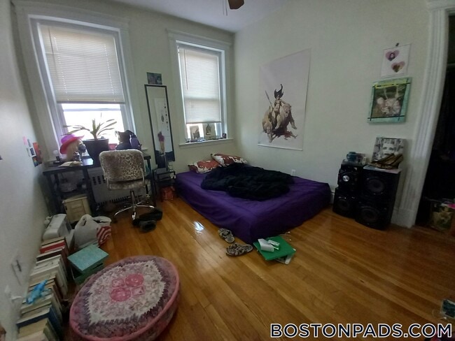 Photo - 126 Warren St Unidad 42