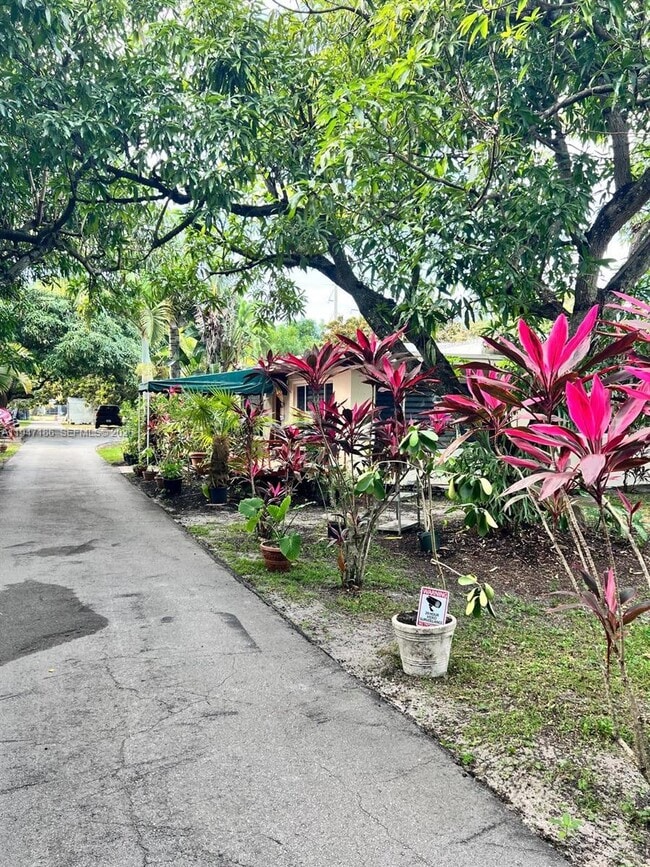 Photo - 3100 SW 97th Ave