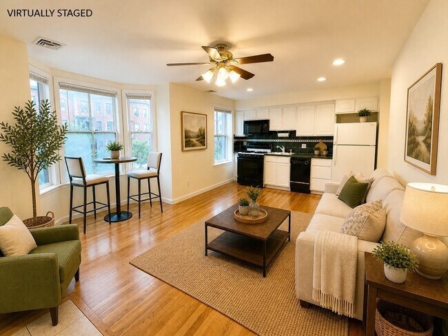 Building Photo - 583 Tremont St Unit 2