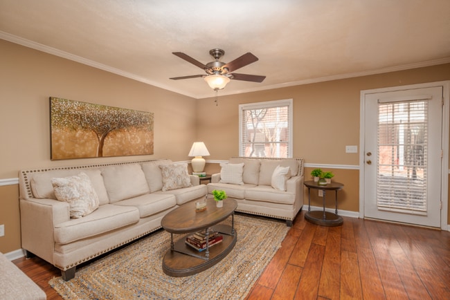 Photo - 510 E Gillespie St Unit E 25