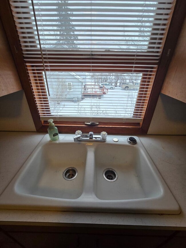 Photo - 210 Hendricks St