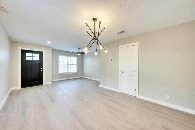 Photo - 6400 Auburn Dr