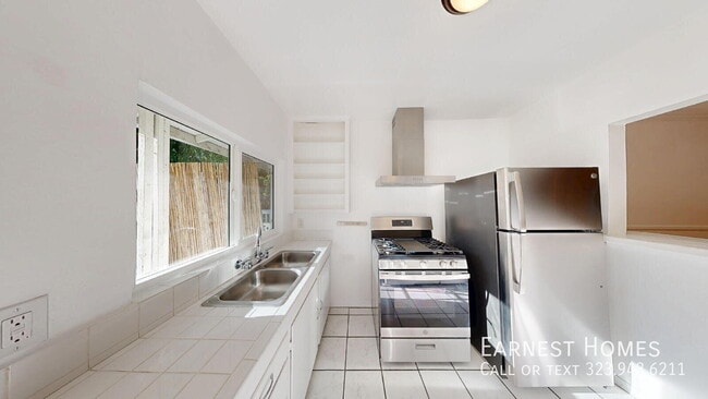 Photo - 2107 Vine St