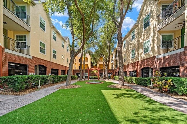 Building Photo - 2010 E Palm Ave Unit 14317