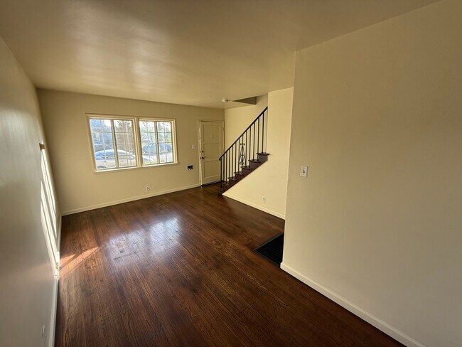 Photo - Empats LLC - R1 Unidad 3