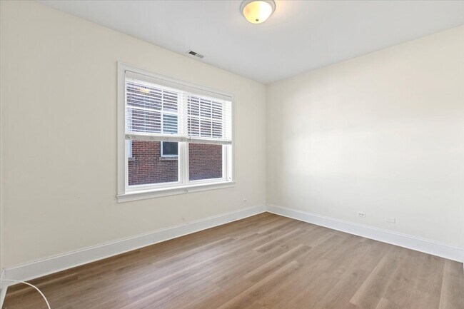 Photo - 2500 Green Bay Rd Unit 201