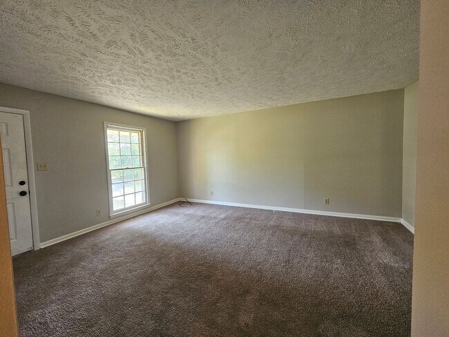 Photo - NEW LISTING!!!!!