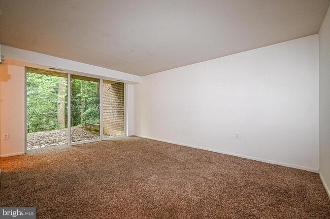 Building Photo - 1532 Northgate Square Unit 1532-2A Rental
