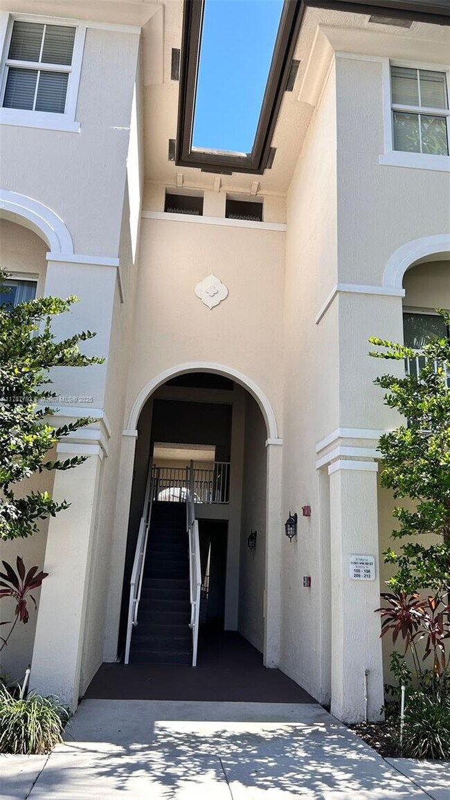 Building Photo - 11501 NW 89th St Unit 211 Rental