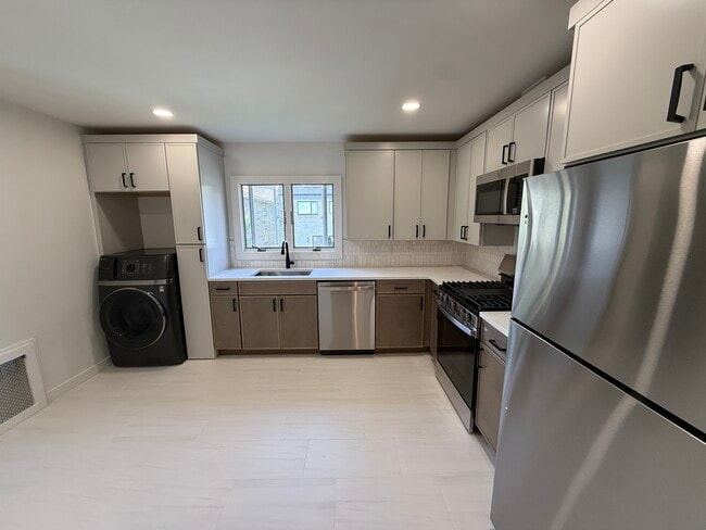 Photo - 49 Grant Ave Unit #2