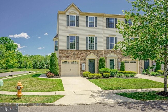Photo - 1 Village Green Ln Townhome