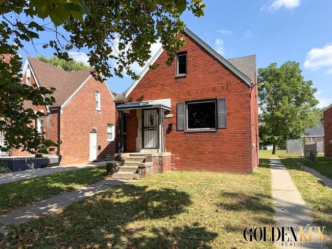 Building Photo - Updated large 3 bed/1.5 bath Westside Home!