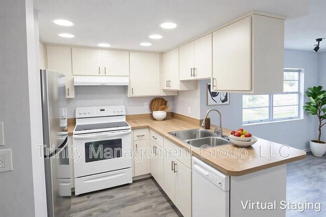 Photo - 3041 Hoban Ave