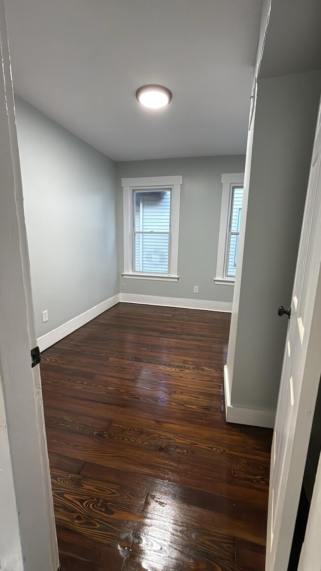 Building Photo - 251 Newhall St