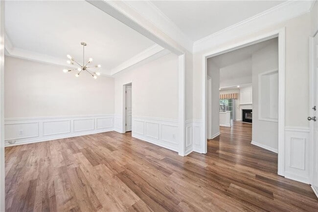 Photo - 4285 Prince Charles Dr