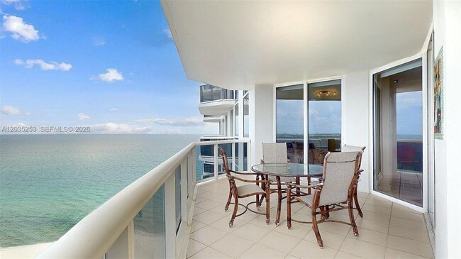 Photo - 4779 Collins Ave Unit 2708