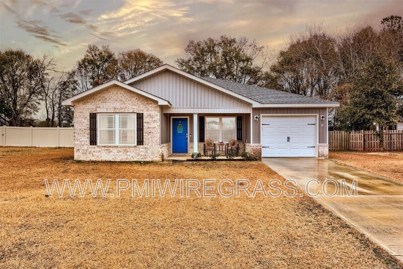 Photo - 199 Magnolia St