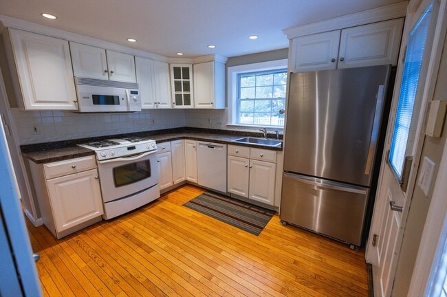 Photo - 121 Ewing Dr