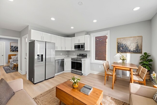 Photo - 4535 Avondale St