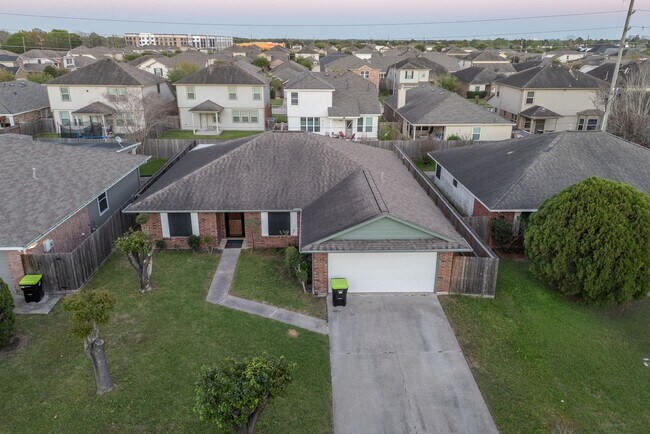 Building Photo - 3562 St William Ln