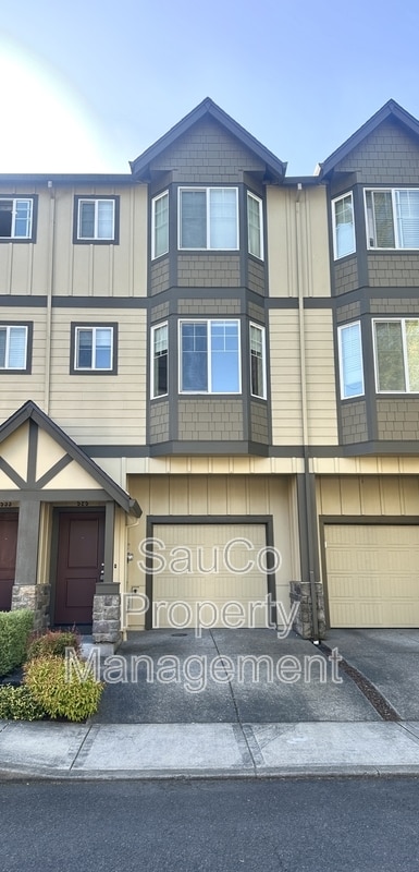 Photo - 525 SW 197th Place