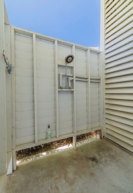 Building Photo - 25011 San Simeon Ct