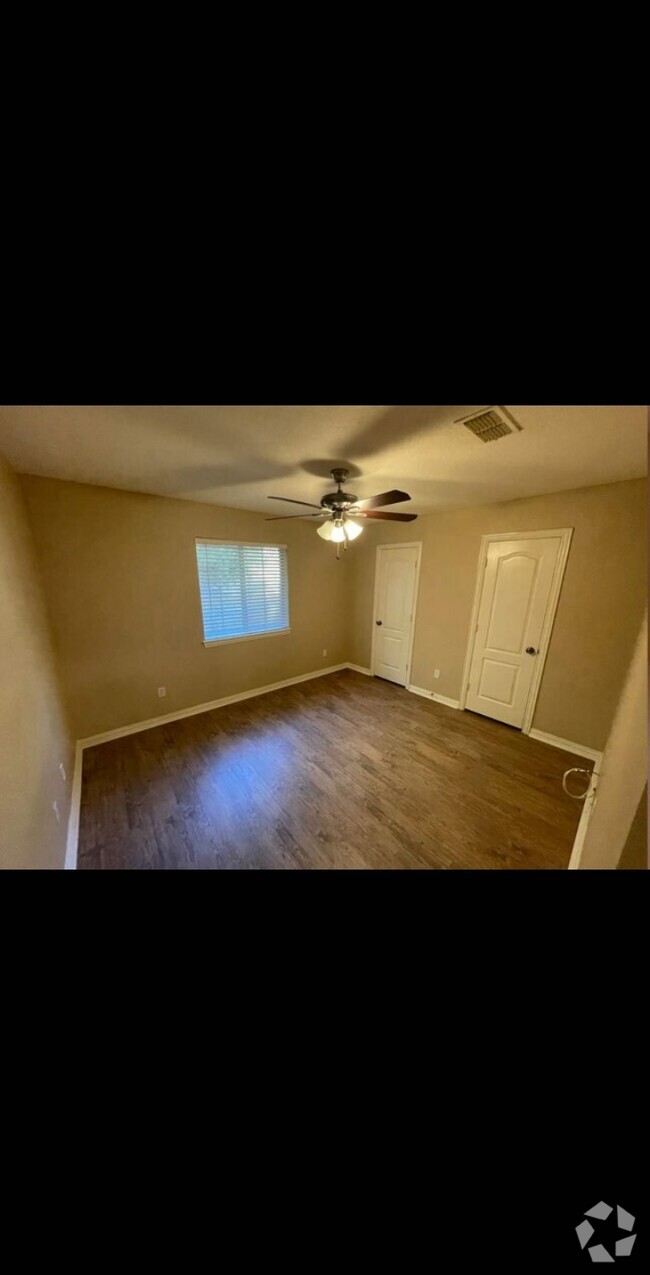 Building Photo - 1813 Callender Hill Rd Rental