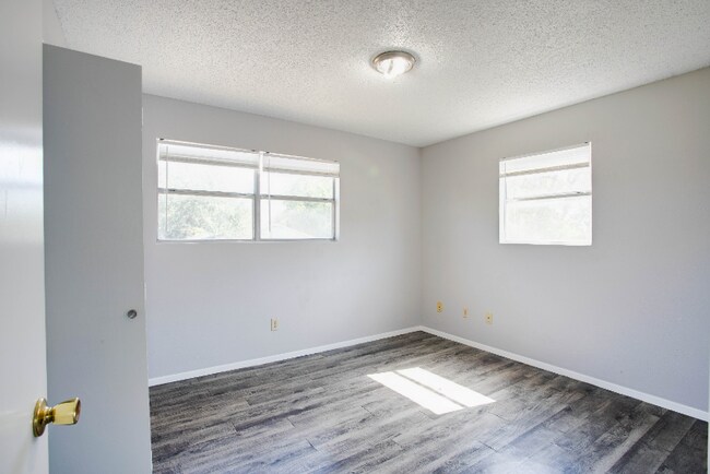 Photo - 20105 San Marcos Hwy Unidad 2A