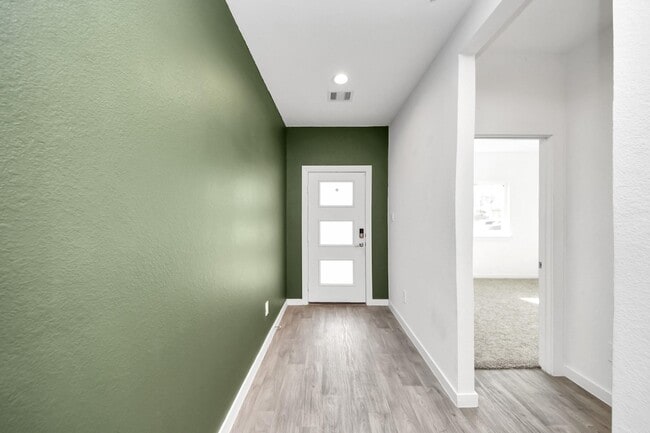 Photo - 10438 Plateau Pt Trl