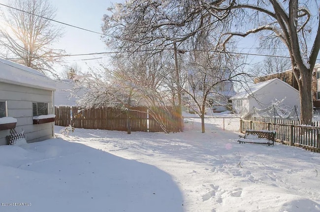 Photo - 301 15th Ave SW