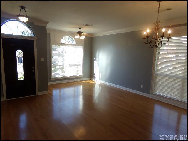 Photo - 209 Chalamont Ln
