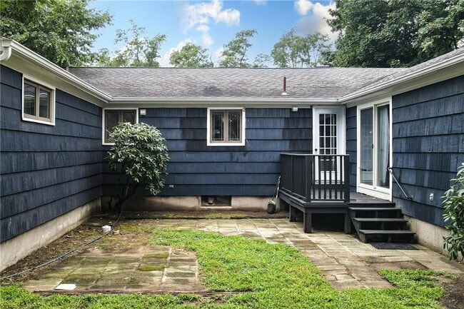 Photo - 123 Lockhaven Rd