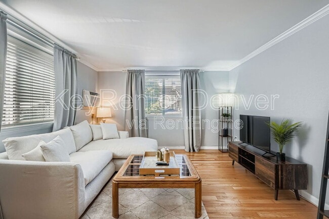 Photo - 1327 Steele St Unidad 203