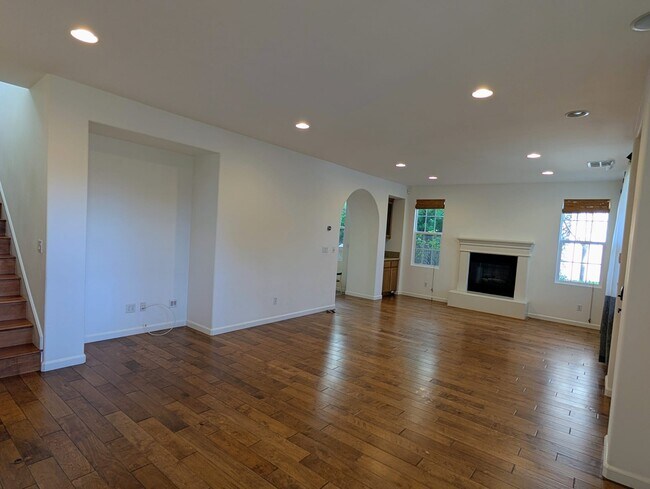 Sala de estar 1 - 4755 Malayan St