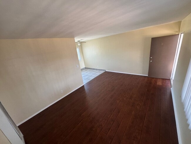 Photo - 6633 Woodley Ave Unit 14