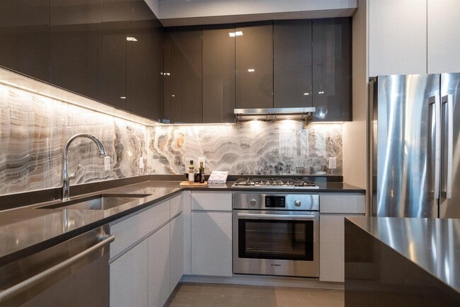 Building Photo - 7101 River Rd Unit 209B Rental