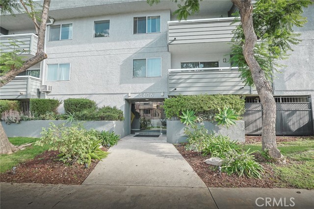 Photo - 4406 Cahuenga Blvd Apartment Unit 101