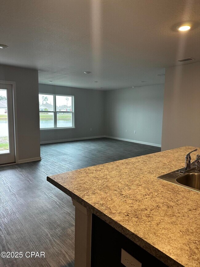 Photo - 537 Albert Meadow Ln