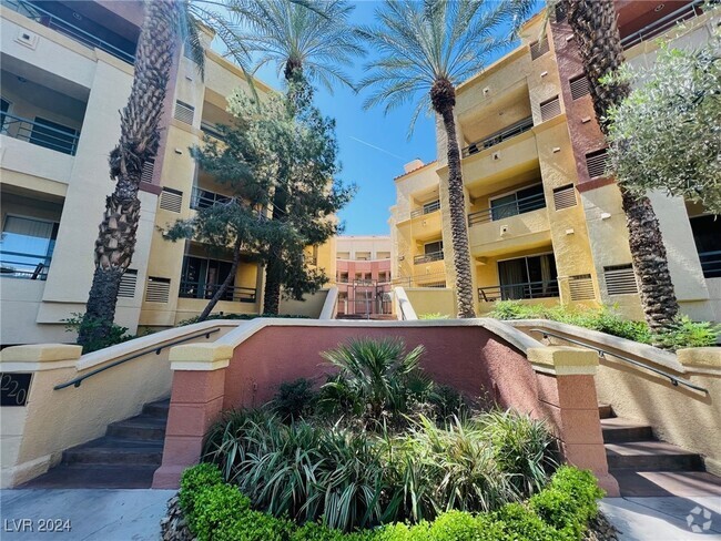 Building Photo - 220 E Flamingo Rd Unit 318 Rental