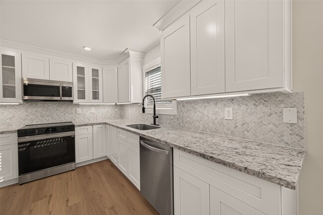 Photo - 22110 Provincial Blvd