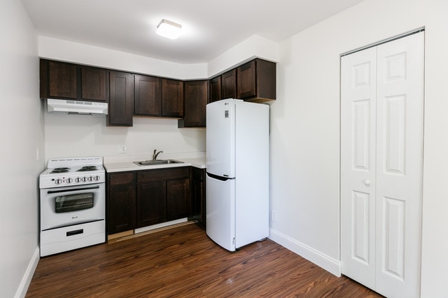 Photo - Parker House Apartments