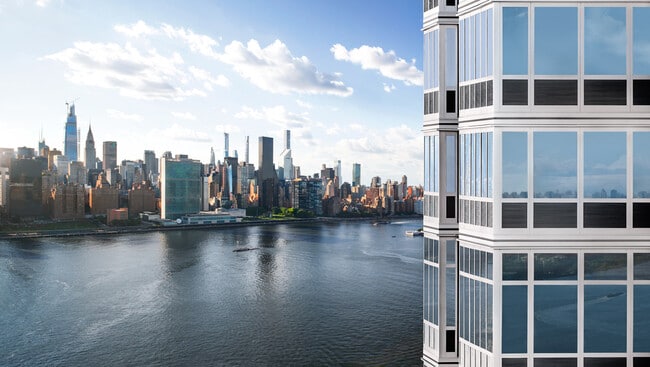 Photo - 5241 Center Blvd