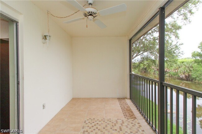 Photo - 729 Palm View Dr Unit D4