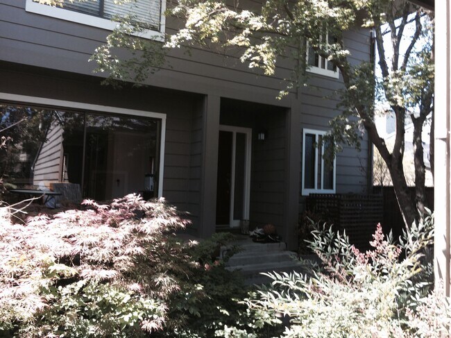 Photo - 133 Cypress Point Way Townhome