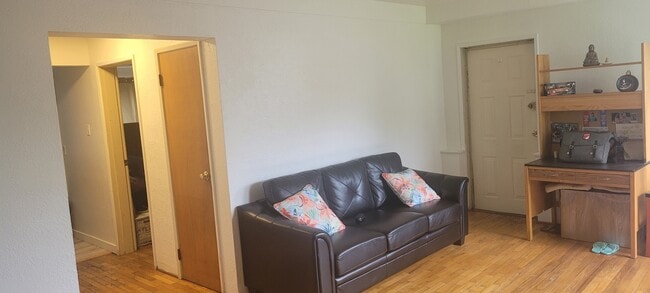 Photo - 611 Fernhill Rd Unit 3